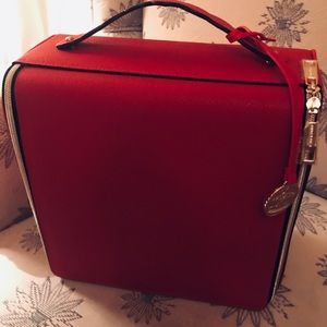 Estée Lauder make up bag New